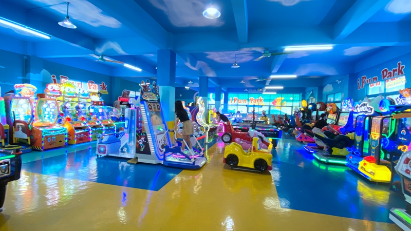 New Trending Business-Indoor Gaming Center